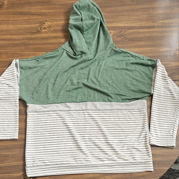 BUTGOOD SWEATSHIRT - Picture 5 of 13